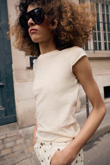 Zara MINIMAL SHORT SLEEVE T-SHIRT - Vanilla