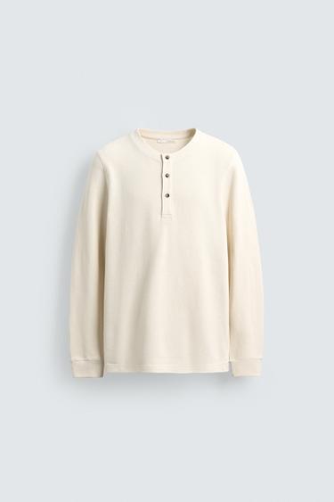 T-SHIRT BERTEKSTUR GARIS - Ecru dari Zara