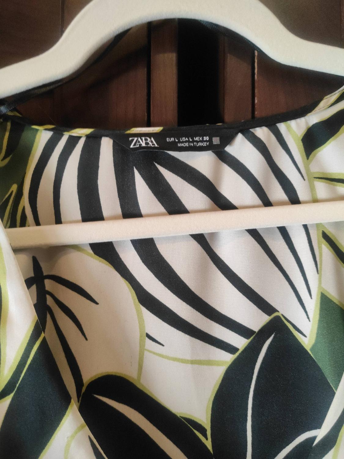 CROSSOVER TROPICAL PRINT TOP - Image 3