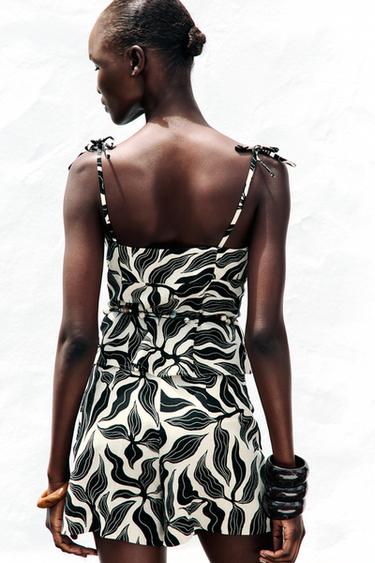 TOP IMPRIMÉ EN LIN - Noir / Écru de Zara - Image 5