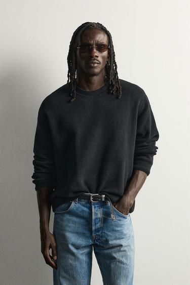 WAFFLE TEXTURE SWEATER — Black 2