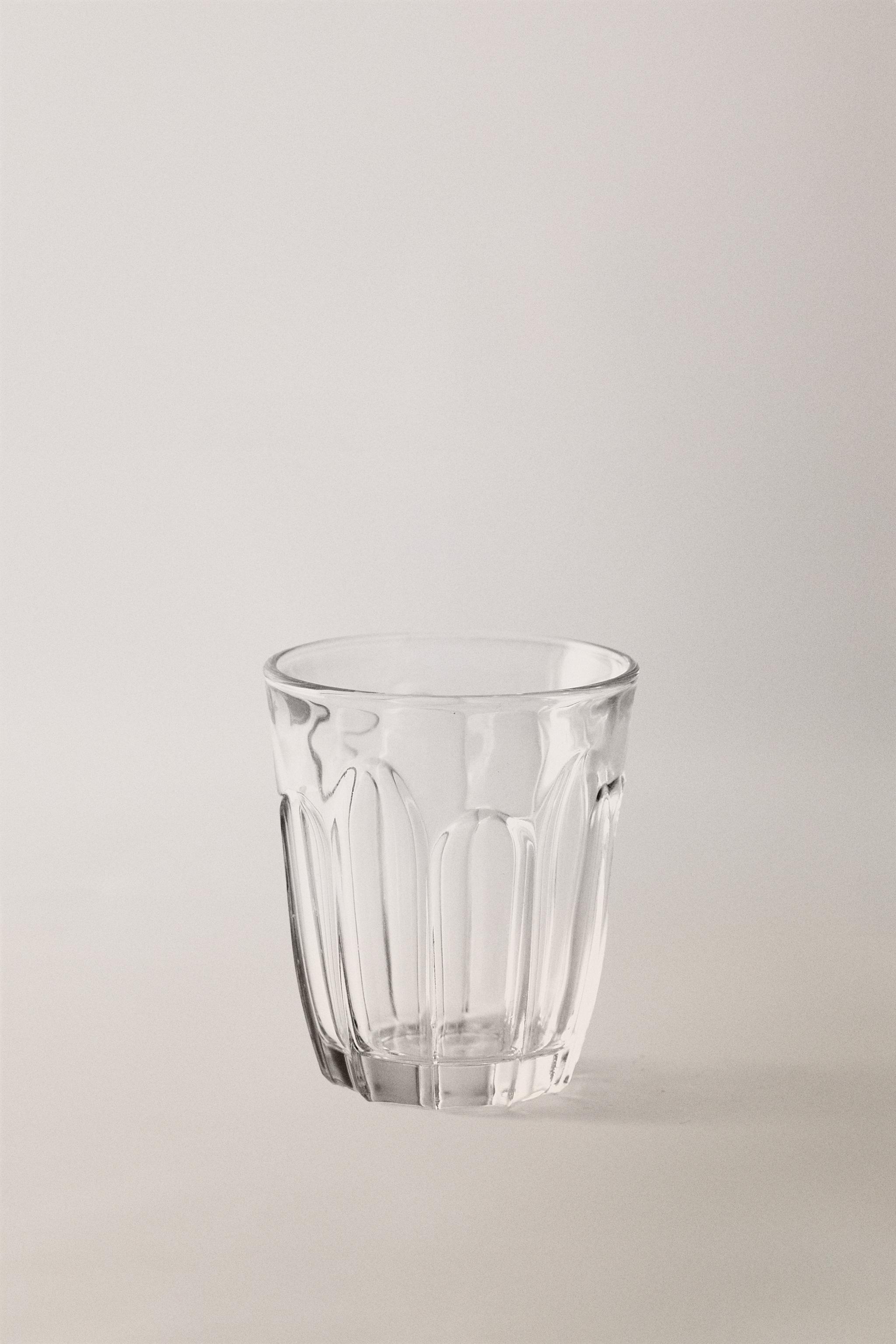 COFFEE TUMBLER WITH RAISED DESIGN — Transparent