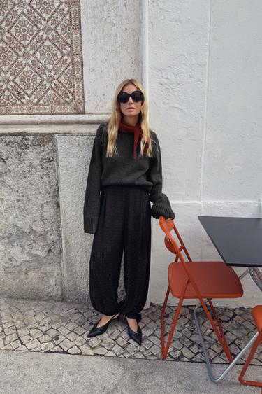 PULL EN MAILLE À FINITIONS CÔTELÉES - Gris anthracite de Zara