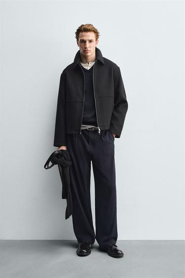 جاكيت هيكلي بسحاب - أسود الخاص بـ Zara