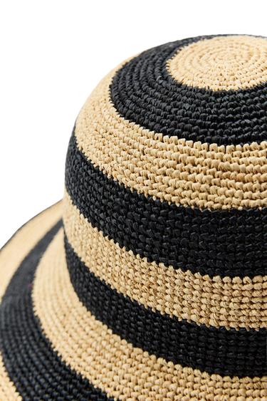 STRIPED BUCKET HAT - Ecru / Black by Zara
