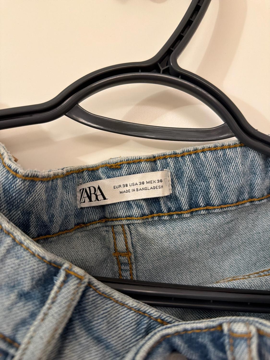 BASIC DENIM BERMUDA SHORTS - Image 2