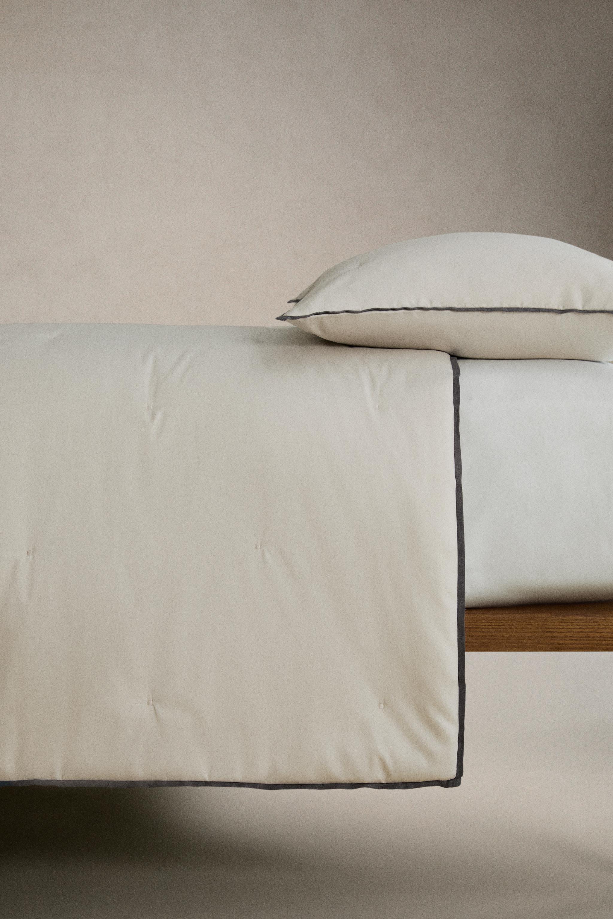 サテンリネン ドット ベッドカバー - エクリュ/ブラック | ZARA Japan