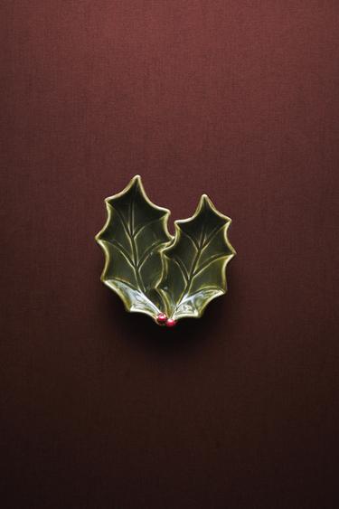 PORCELAIN CHRISTMAS HOLLY BOWL - Green by Zara