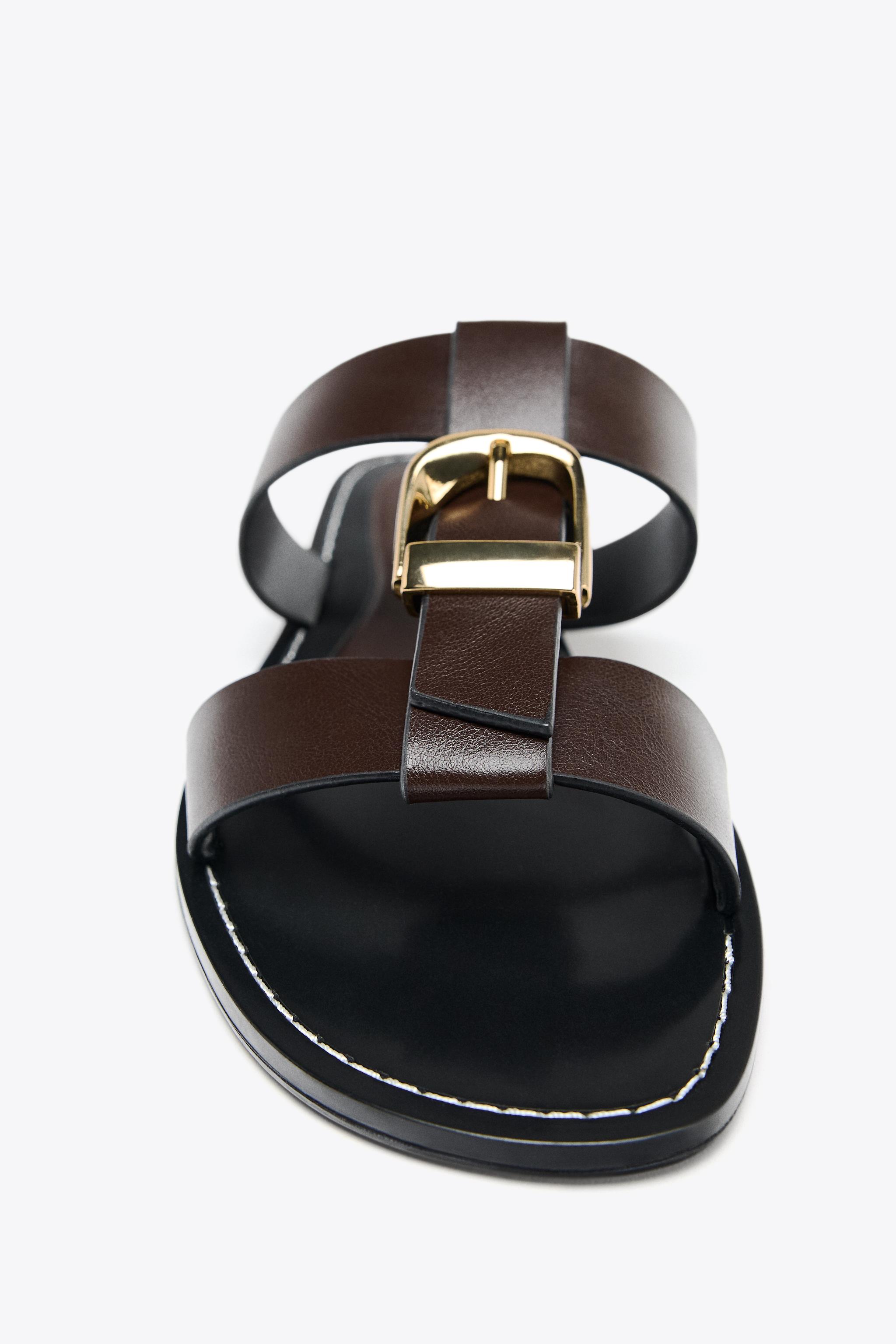 【ZARA】ダブルストラップ バックル フラットサンダル ダブルストラップ バックル フラットサンダル - ブラウン | ZARA