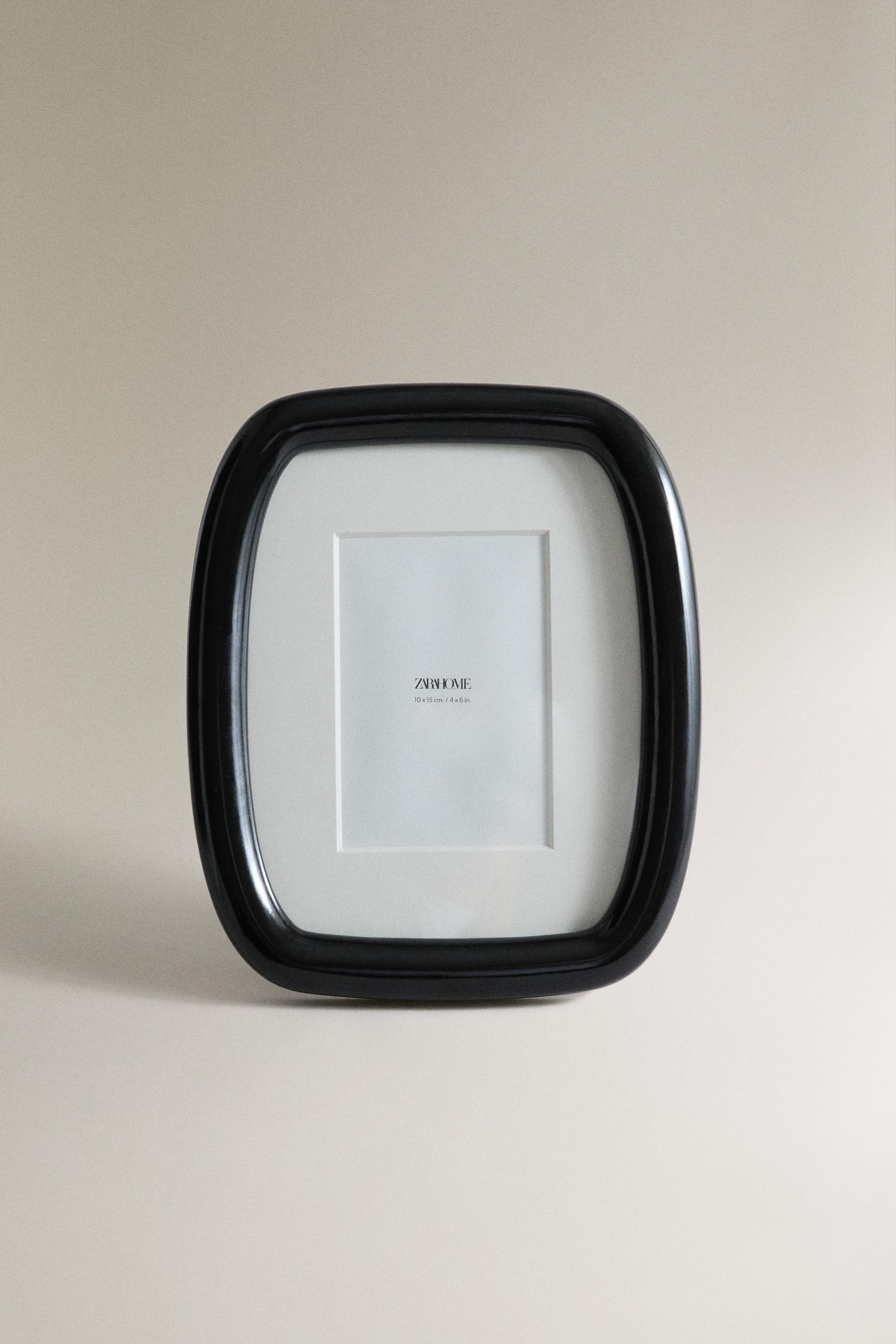 OVAL WOODEN PICTURE FRAME — Black