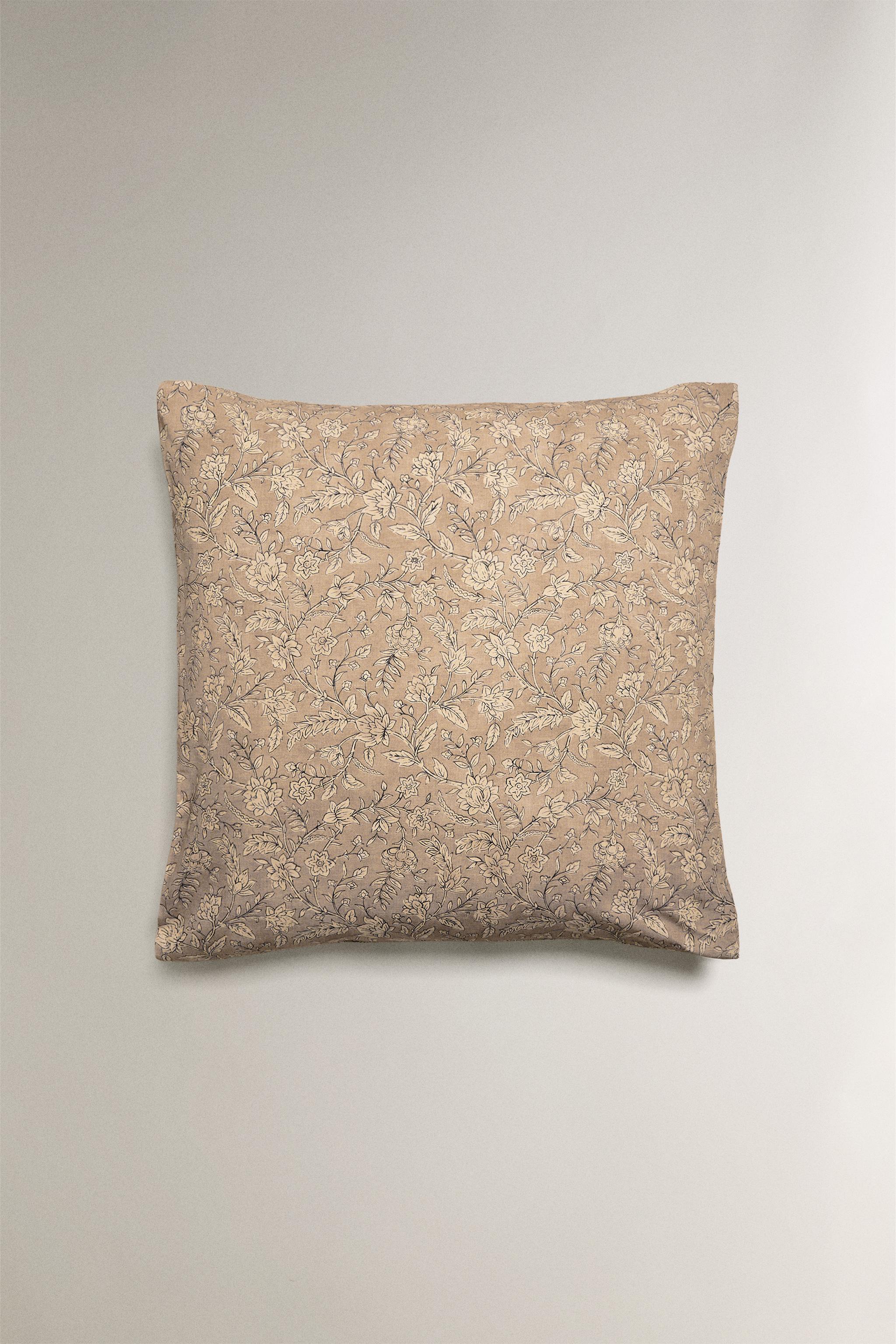 フローラルプリント ピローケース - ベージュ | ZARA Japan / 日本