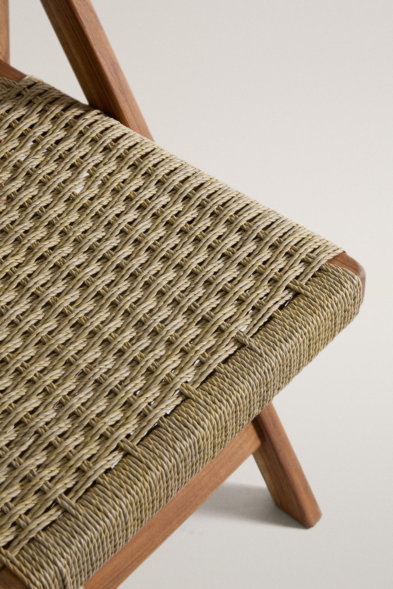 WOVEN TEAK FOLDING OUTDOOR CHAIR — Light beige