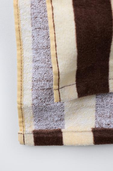 PONCHO SERVIETTE À RAYURES - Marron de Zara - Image 3