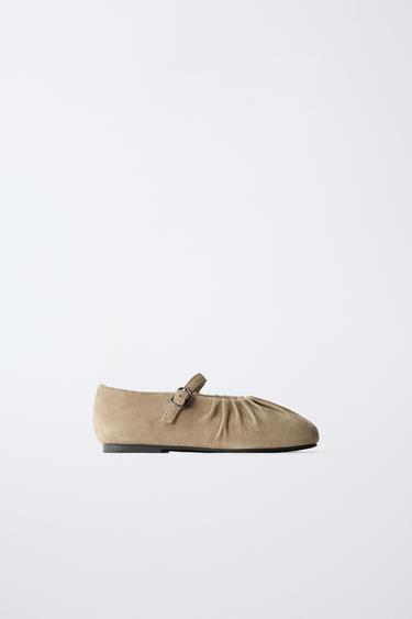 BALLERINES EN CUIR - Gris taupe de Zara