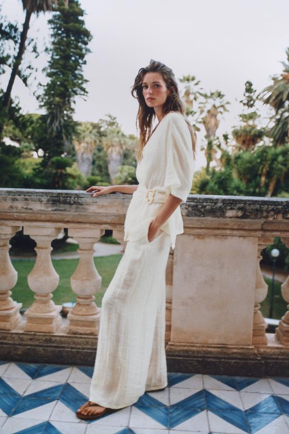 PANTALON LARGE À PLIS - Écru de Zara - Image 2