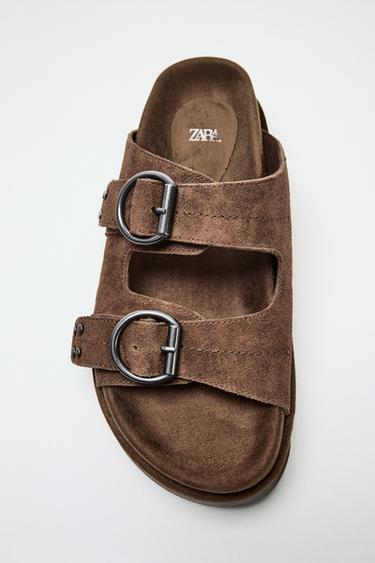 صندل شمواه ببلاتفورم وأبازيم - محمِر داكن by Zara