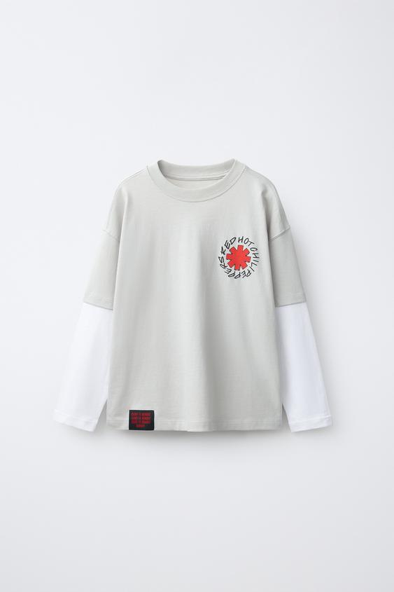TRIČKO S DVOJITÝM RUKÁVEM A POTISKEM RED HOT CHILI PEPPERS ® - Led od Zara - Obrázek 0