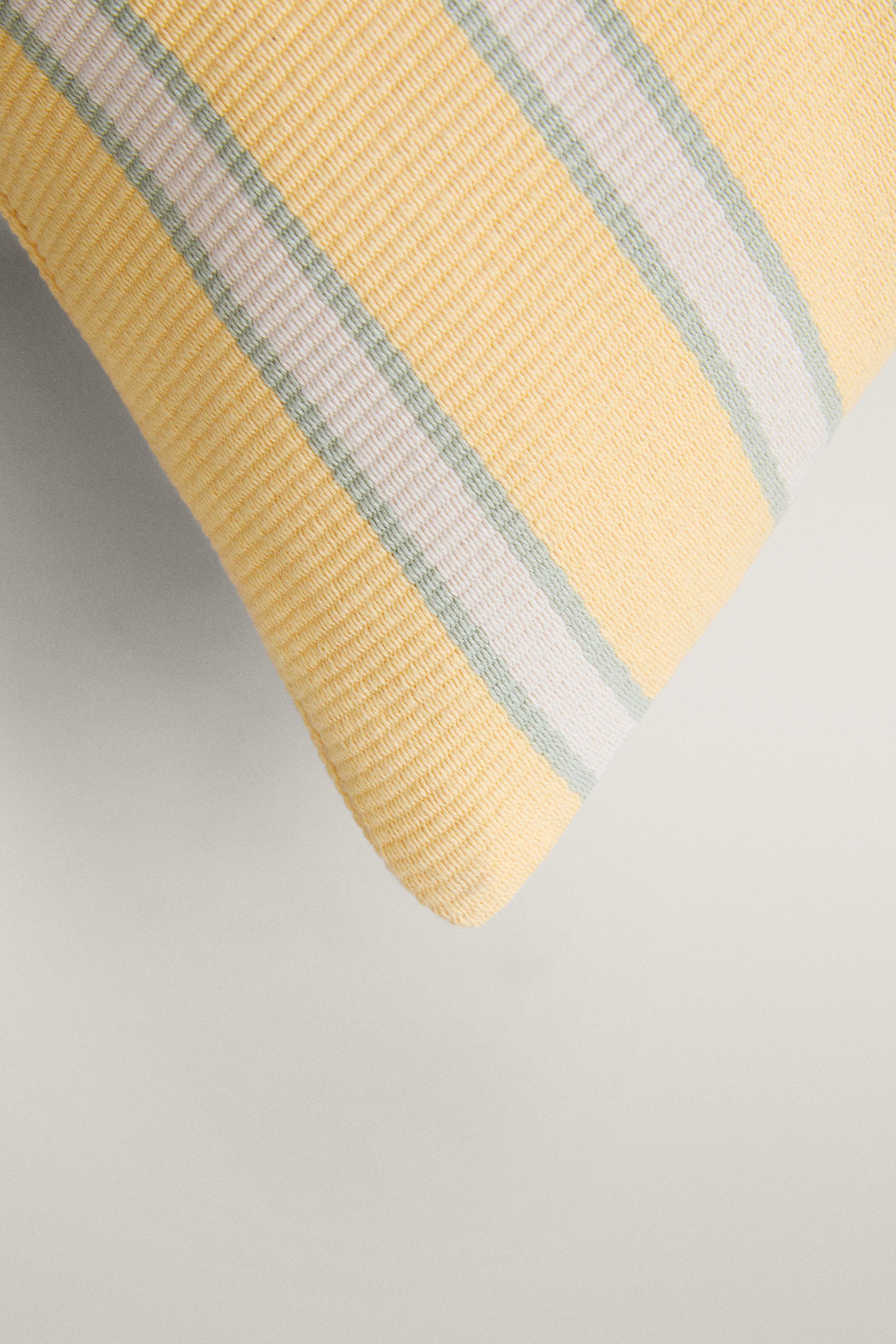STRIPED THROW PILLOW COVER — Light yellow