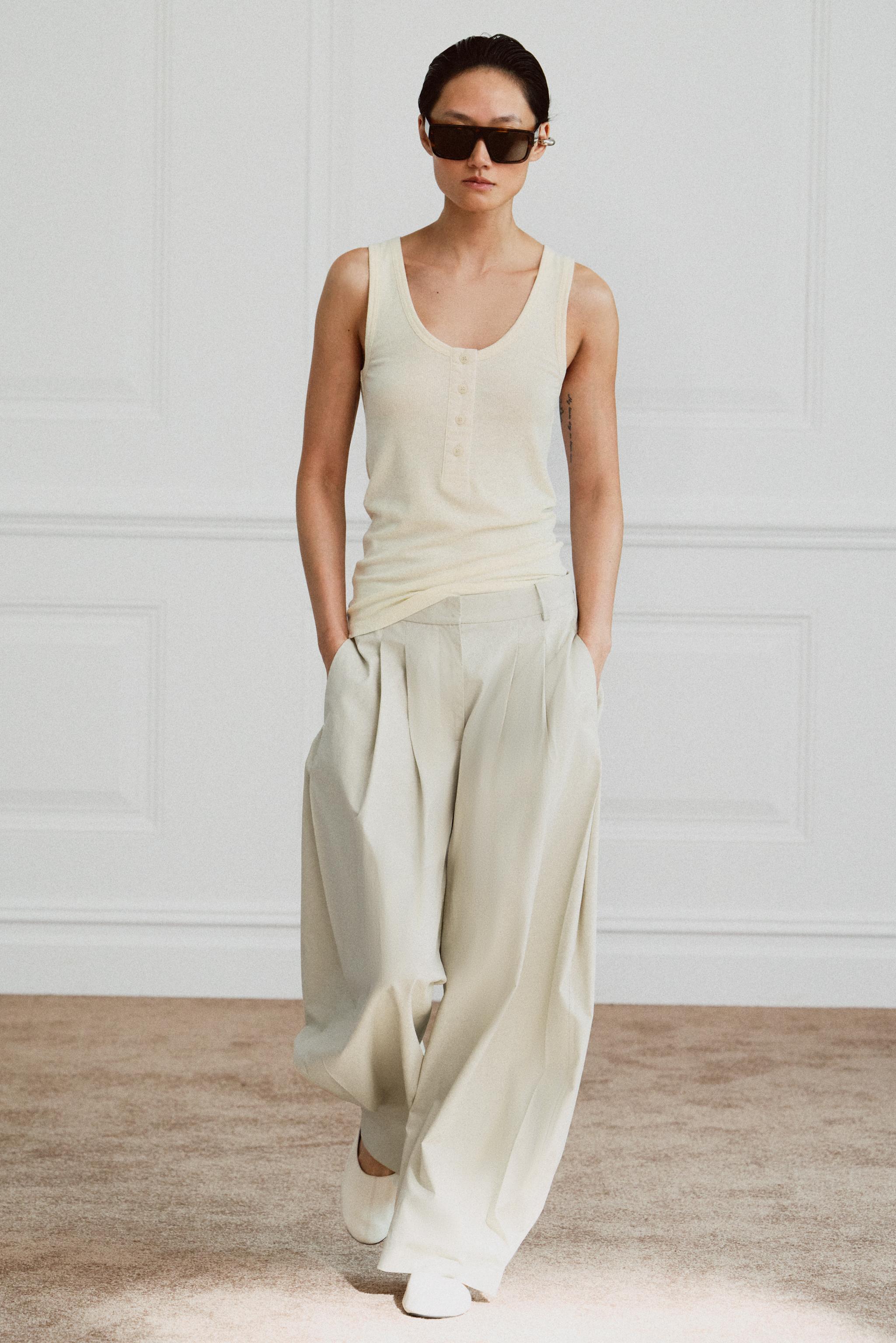 LINEN BLEND BUTTON-FRONT T-SHIRT