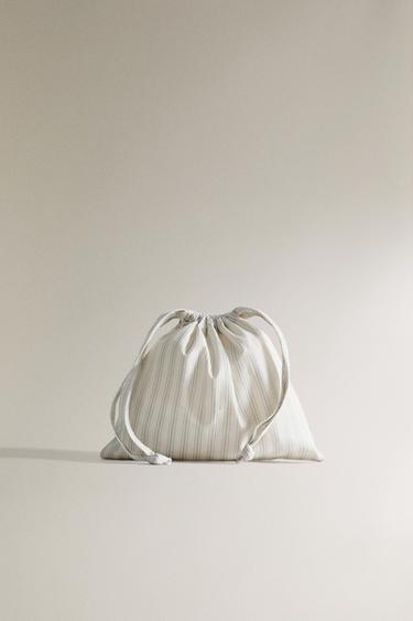 STRIPED CAR SEAT COVER - striped by Zara