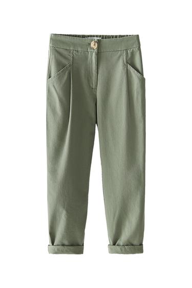 PLEATED PANTS WITH CONTRASTING BUTTON