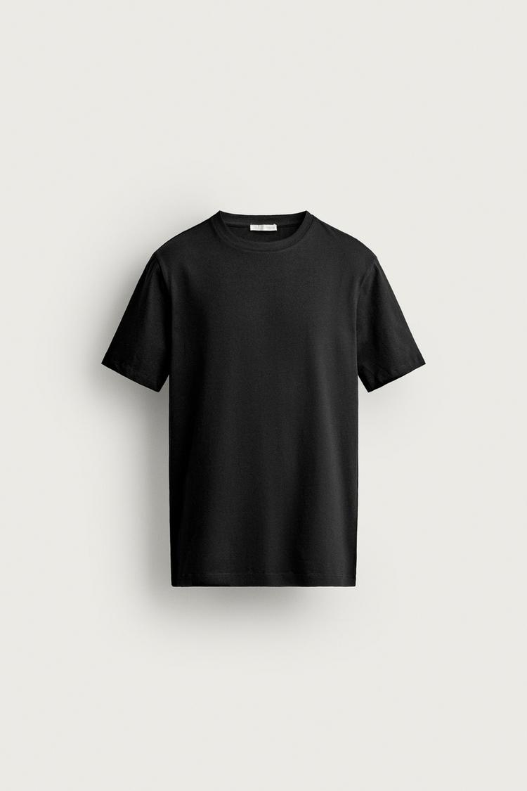 CAMISETA BÁSICA DE CORTE AJUSTADO /01 6