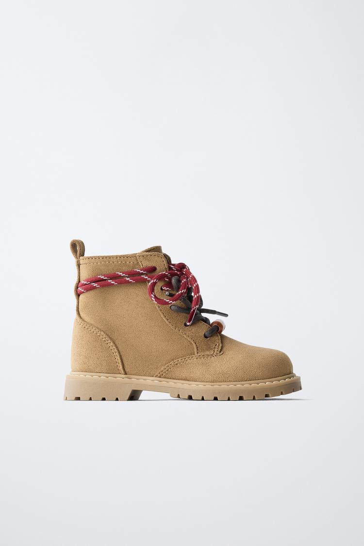 BOTA CORDONES DETALLE
