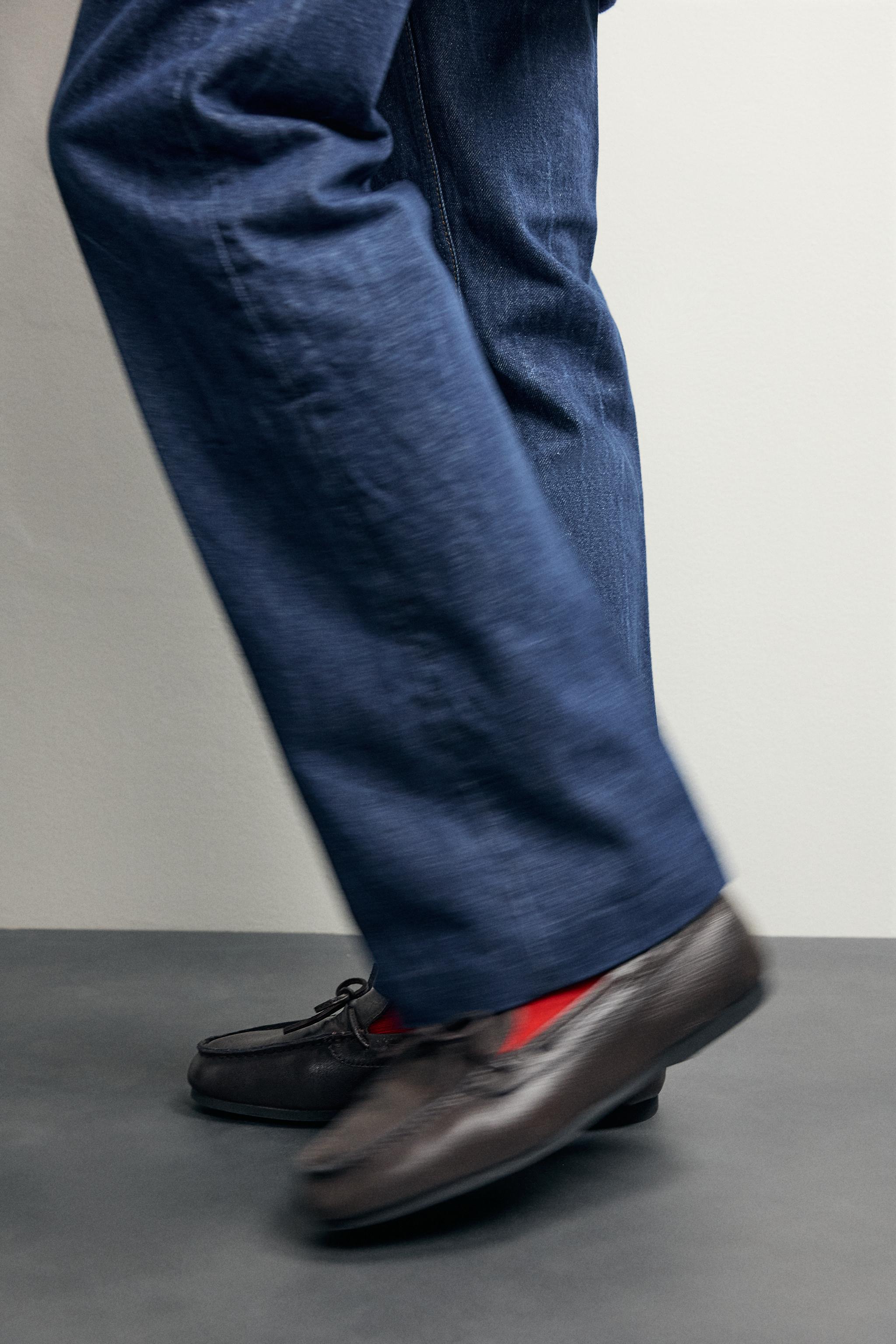 MOCASSINS EN CUIR À NŒUD AARON LEVINE X ZARA