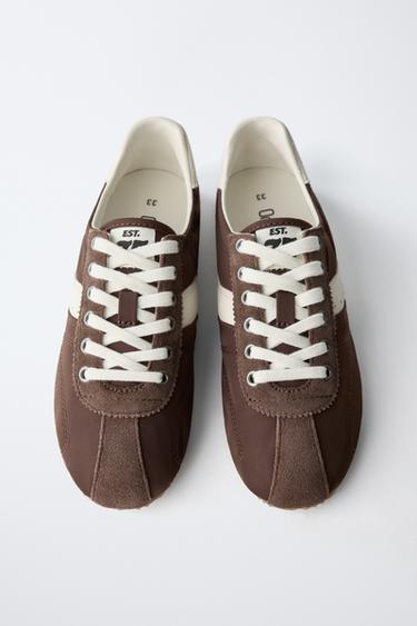 BASKETS AVEC MATIÈRES VARIÉES - Marron de Zara - Image 4