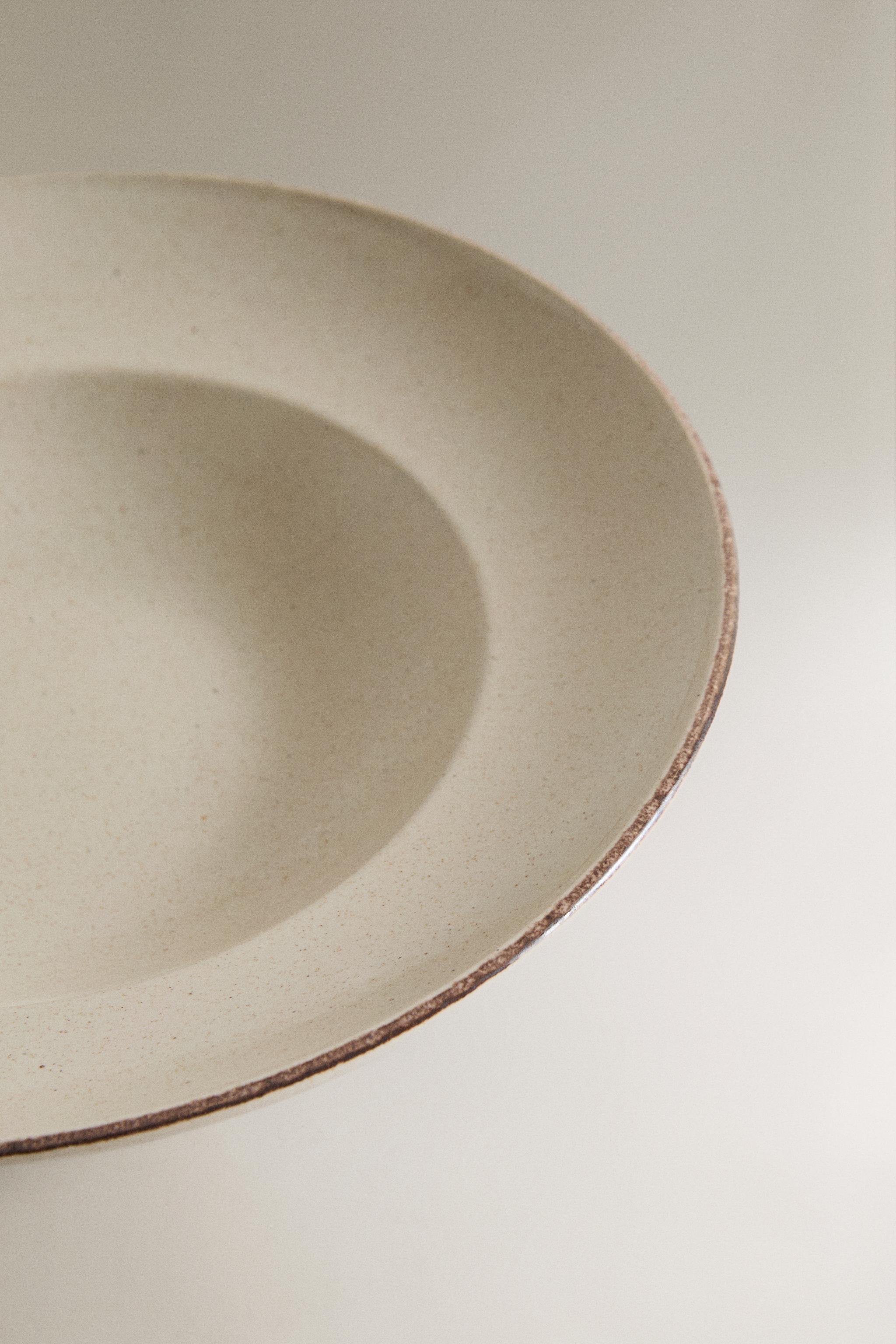 DISTRESSED STONEWARE PASTA PLATE