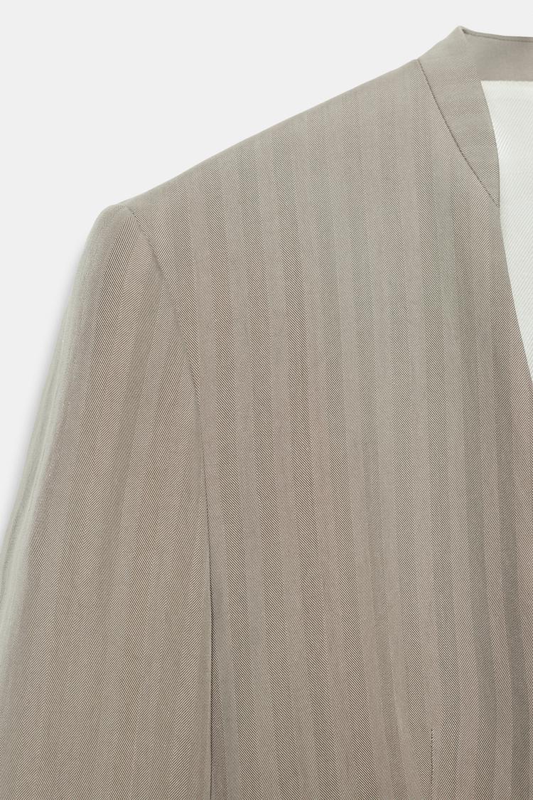 Blazer entallado sin cuello 7