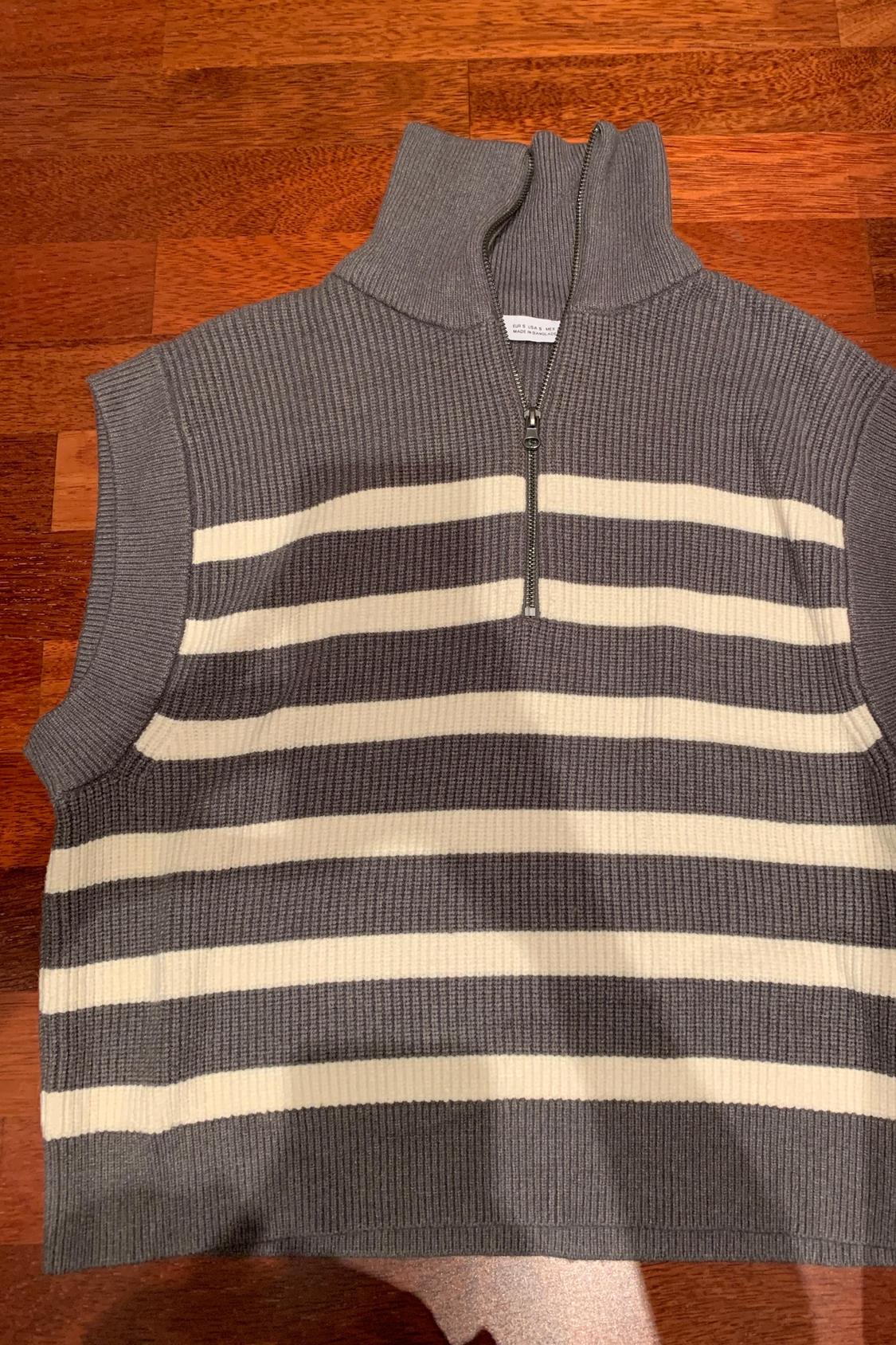 STRIPED KNIT VEST