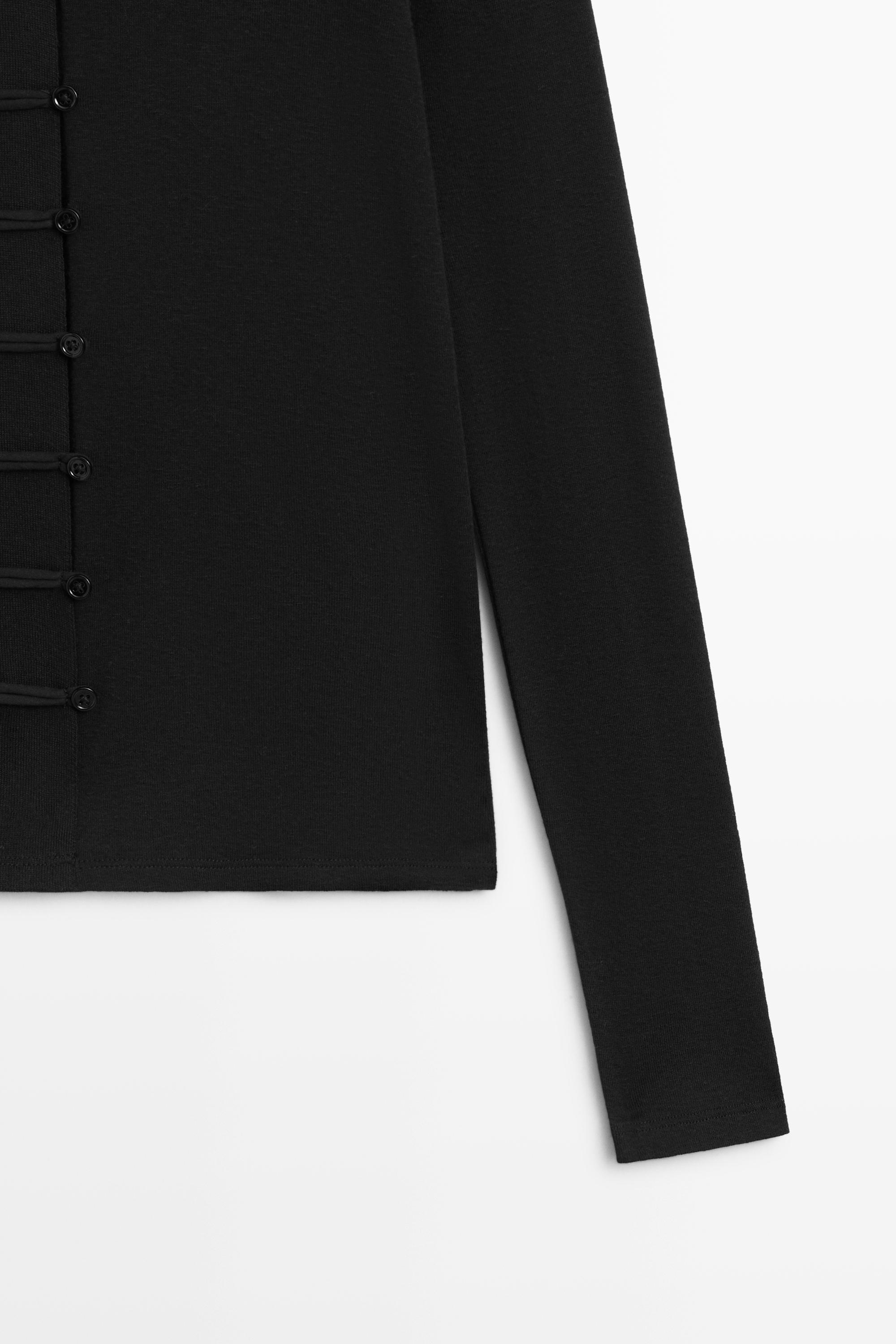 Cotton blend T-shirt with button detail