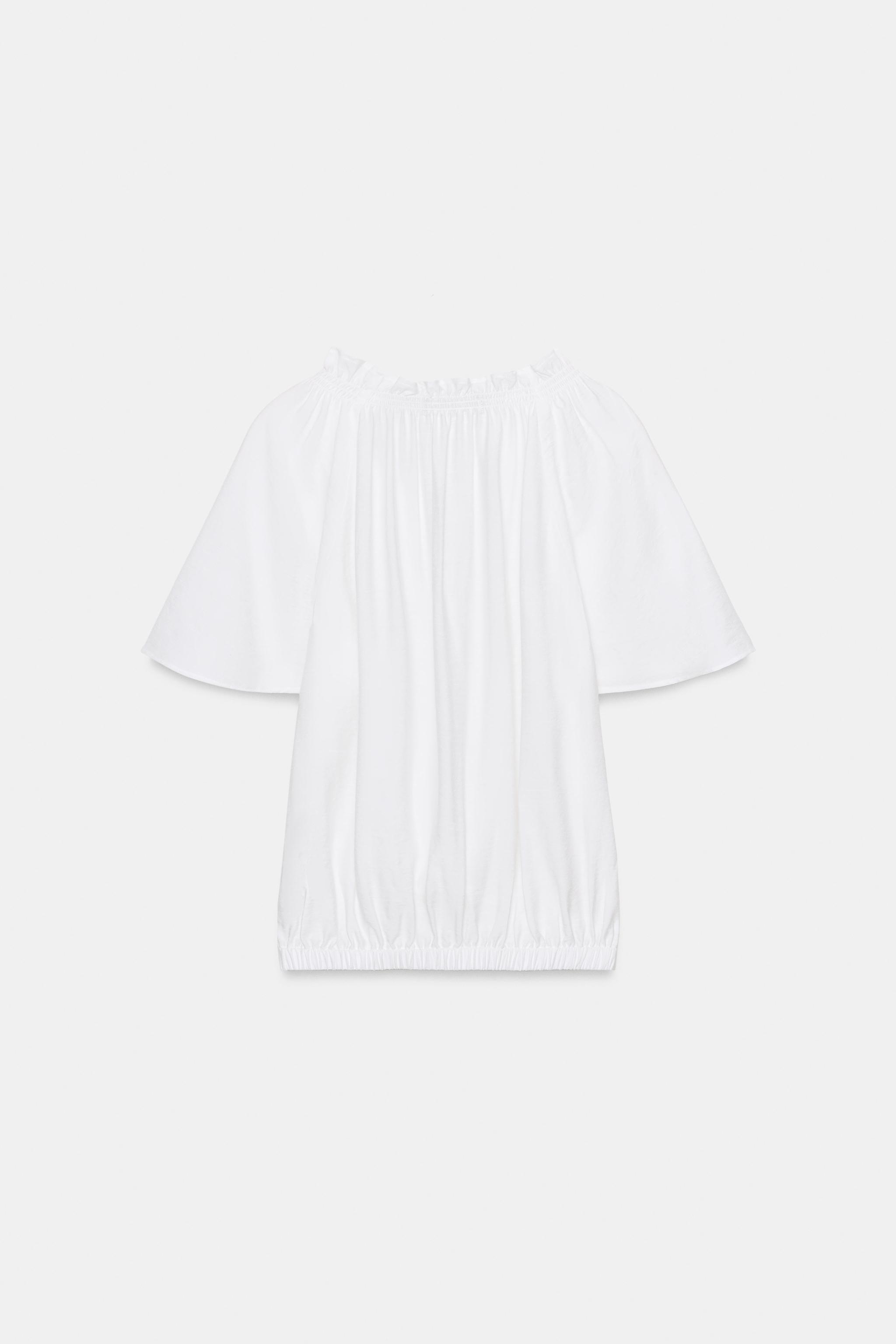 BLOUSE ROMANTIQUE À VOLANT