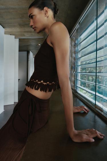 TOP COURT À FRANGES - Marron de Zara - Image 4