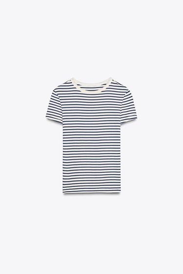 T-SHIRT EN VISCOSE À MANCHES COURTES - Rayures de Zara