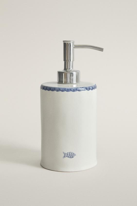 CERAMIC FISH SOAP DISPENSER - أزرق / أبيض الخاص بـ Zara - صورة 0