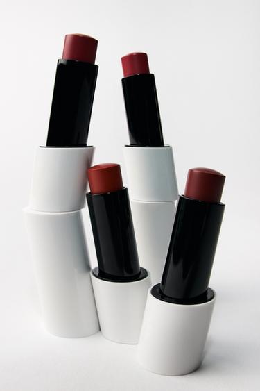 ZARA VELVET PINCH MATTE LIP BALM - CALM de Zara