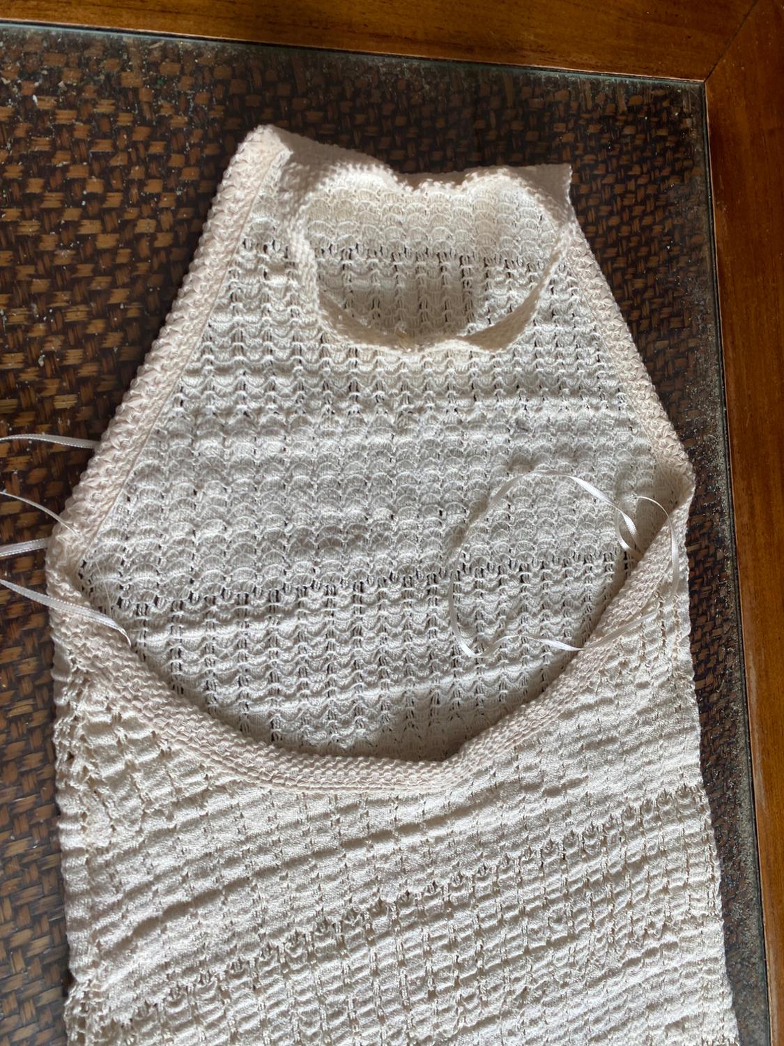 VESTIDO ENTALLADO CUELLO HALTER - Image 6