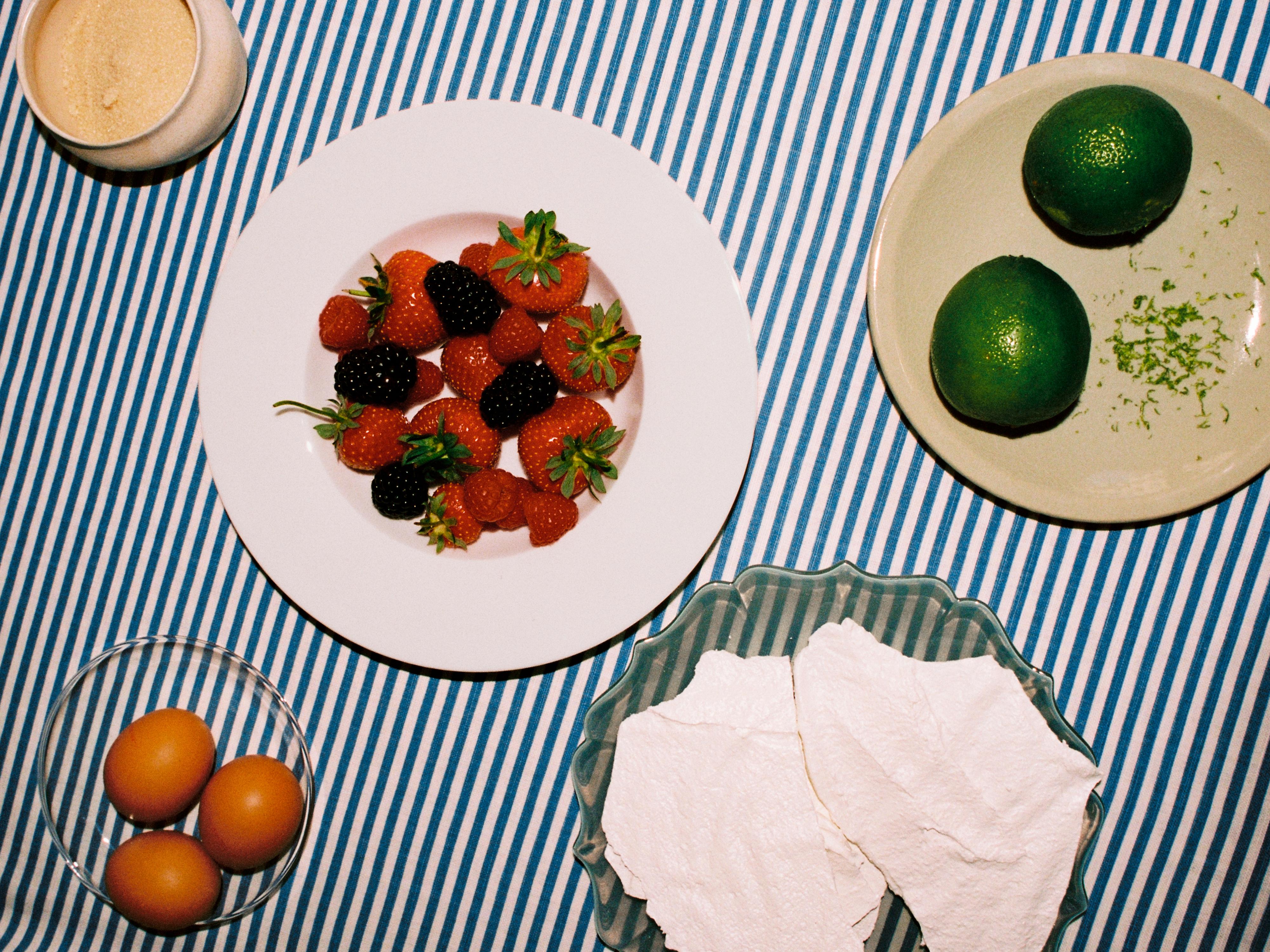 BONE CHINA SOUP PLATE — White