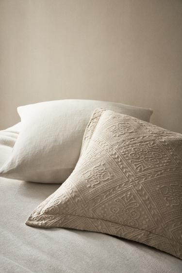 Zara GEOMETRIC PATTERN THROW PILLOW COVER - Beige