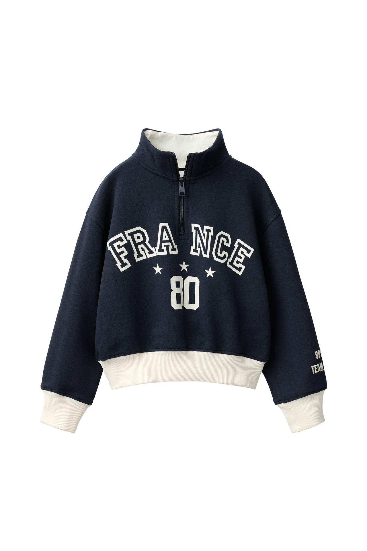 RAISED SLOGAN SWEATSHIRT