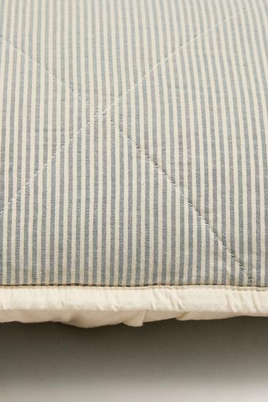 KIDS' STRIPED QUILTED COTTON CUSHION COVER - Blue by Zara - Image 3