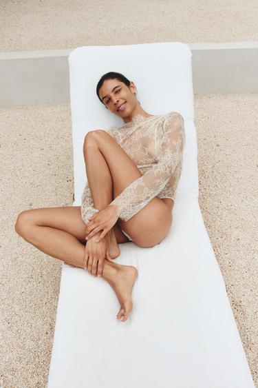 BODY EN DENTELLE - Écru de Zara - Image 4