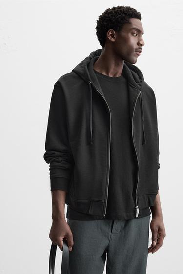 BASIC HOODIE WITH ZIP - Black by Zara