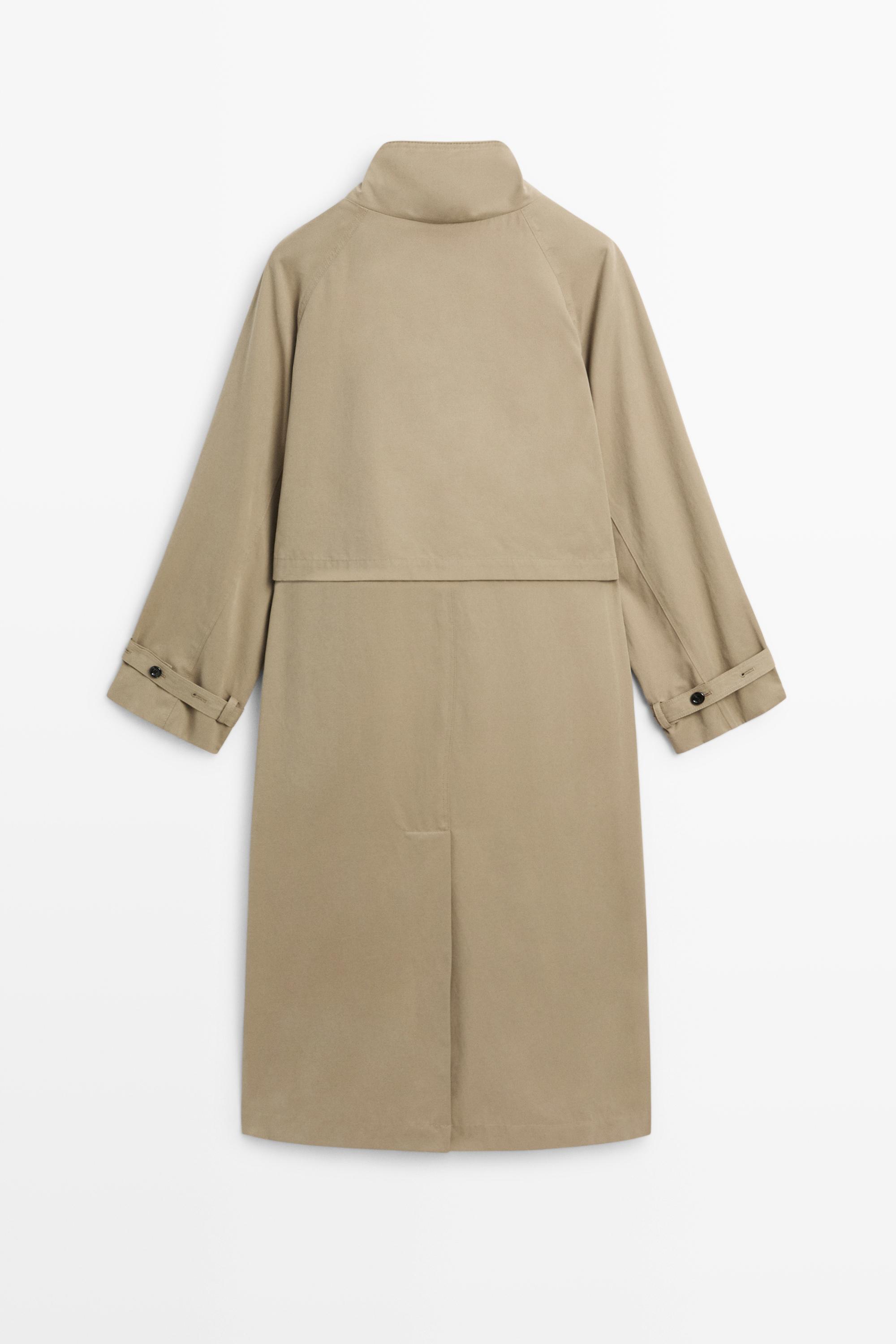 Long buckle-detail trench coat