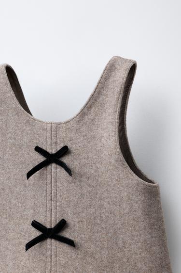 ROBE-SALOPETTE À LACETS EN VELOURS - Beige de Zara - Image 2