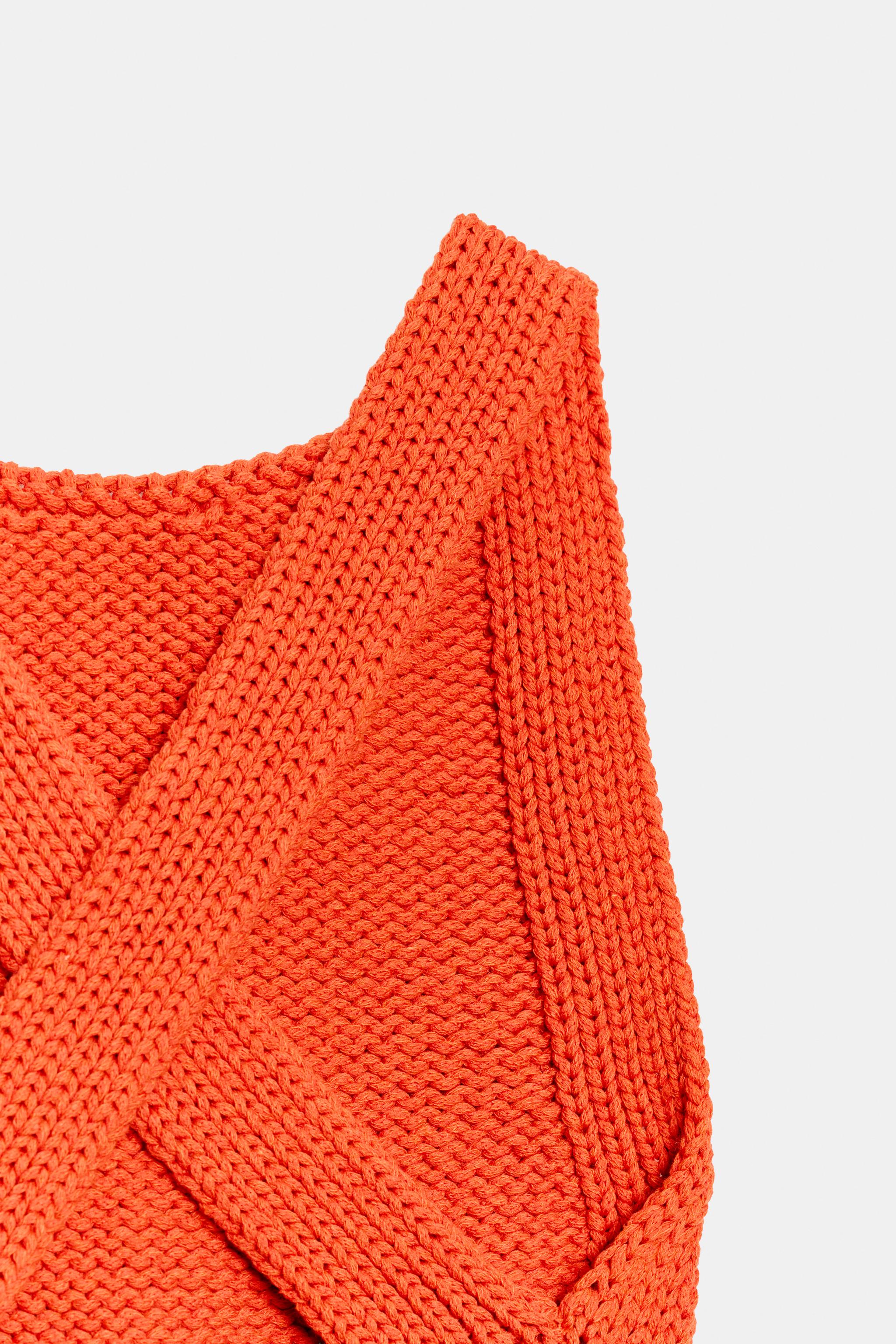 TOP EN MAILLE À DOS CROISÉ