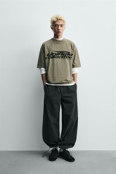 CAMISETA RELAXED FIT ESTAMPADOS - Gris antracita de Zara - Imagen 0
