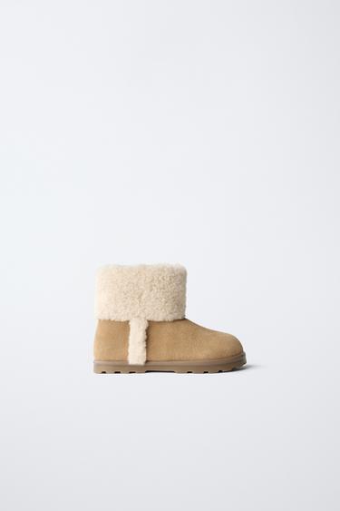 BOTA FORRADA BAREFOOT - Marrón de Zara